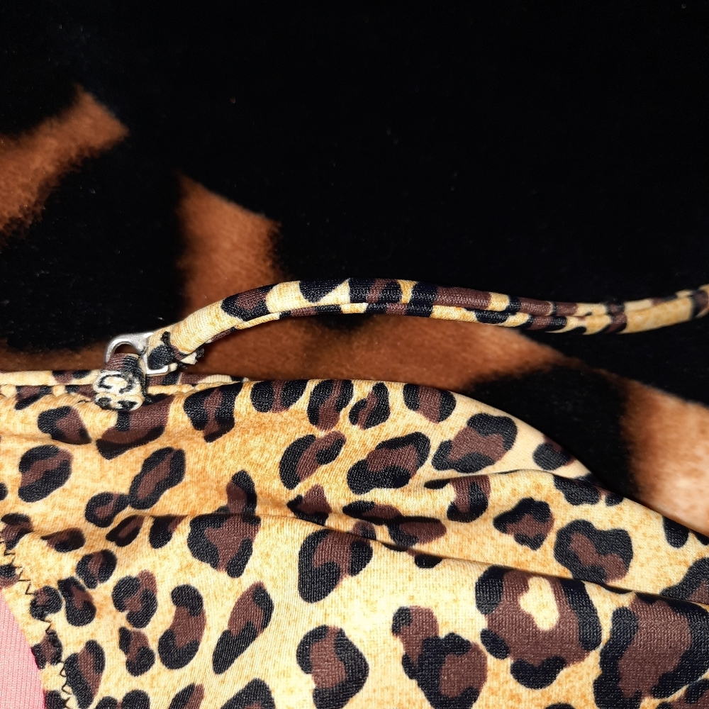 Victoria Secret Leopard Bikini Top - Picture 8 of 8